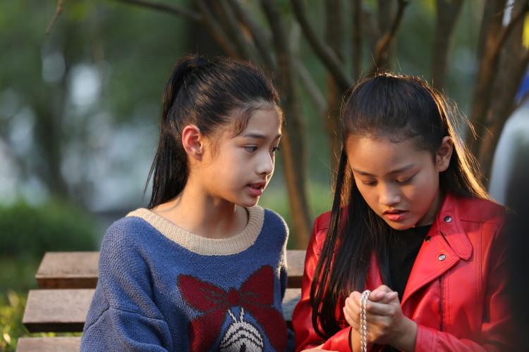 百靈演員，舞臺(tái)上的璀璨之星閃耀光芒
