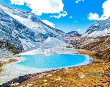稻城亞丁天氣最新更新，藍(lán)天下的勵(lì)志之旅啟程